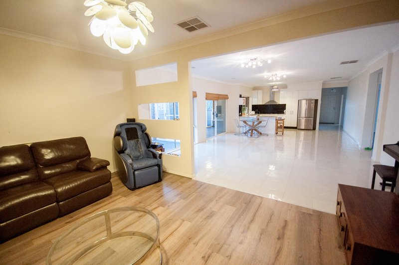 Photo - 10 Citation Street, Truganina VIC 3029 - Image 9