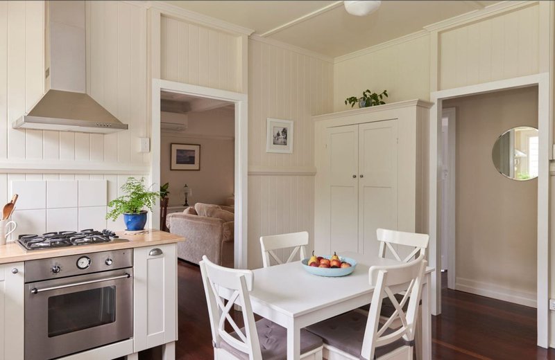 Photo - 10 Citrus Street, Moorooka QLD 4105 - Image 5