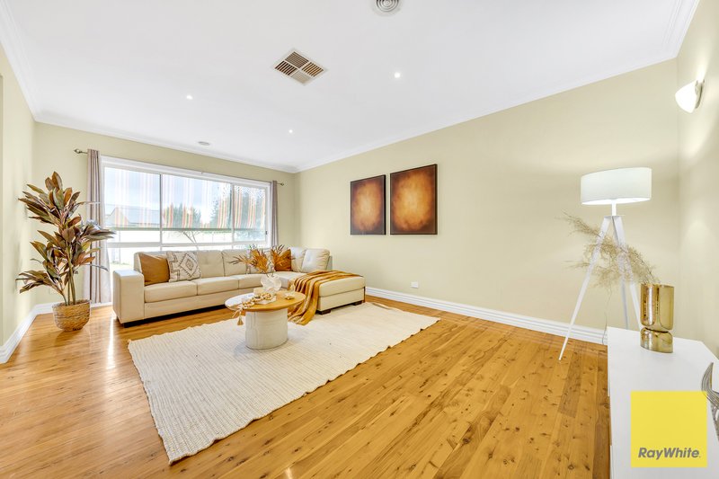 Photo - 10 Cityview Crescent, Tarneit VIC 3029 - Image 13