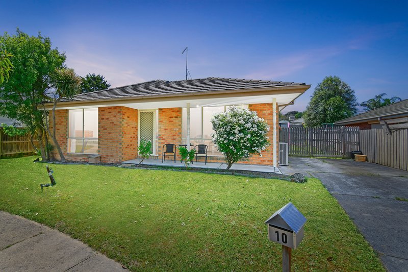 Photo - 10 Claire Close, Pakenham VIC 3810 - Image