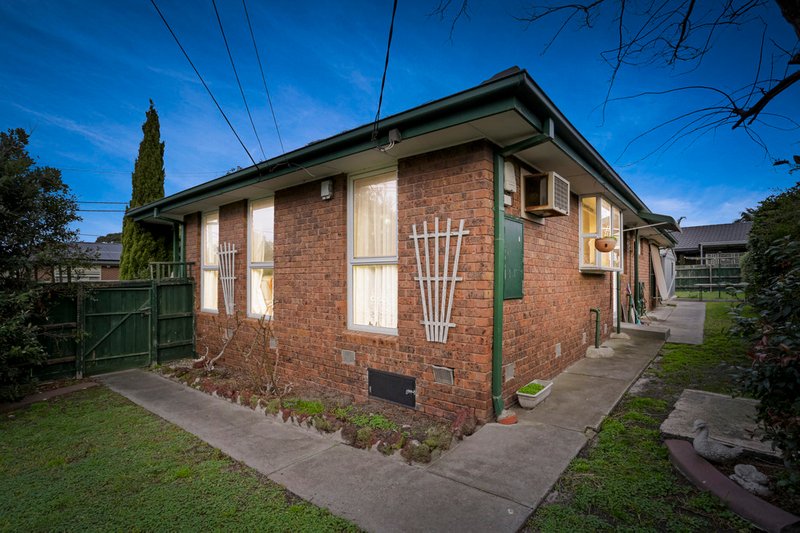 Photo - 10 Claremont Crescent, Keysborough VIC 3173 - Image 11