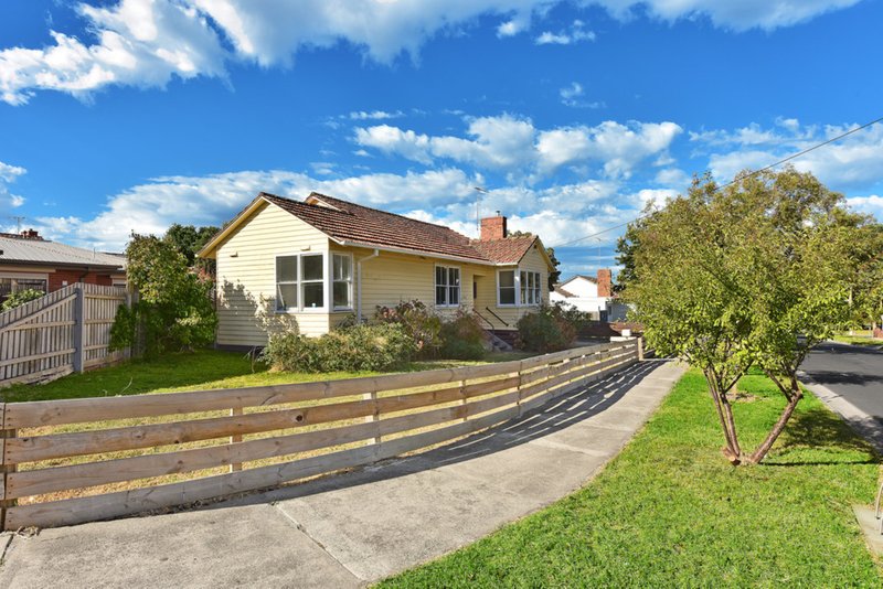 Photo - 10 Claremont Street, Coburg North VIC 3058 - Image 2