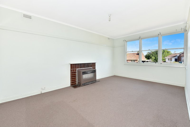 Photo - 10 Claremont Street, Coburg North VIC 3058 - Image 3