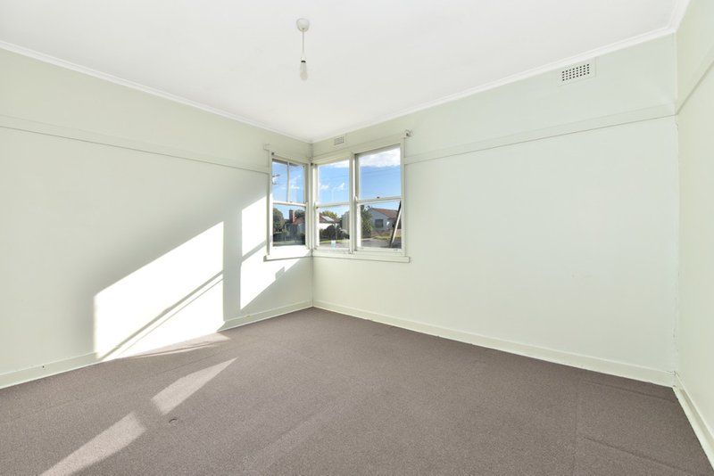 Photo - 10 Claremont Street, Coburg North VIC 3058 - Image 4