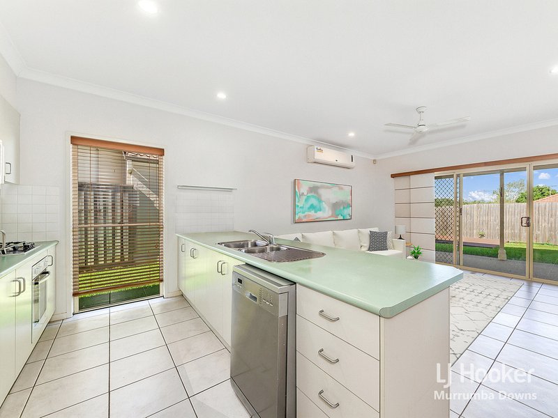 Photo - 10 Clarence Street, Murrumba Downs QLD 4503 - Image 5