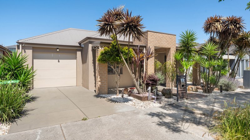 10 Clarendon Avenue, Craigieburn VIC 3064