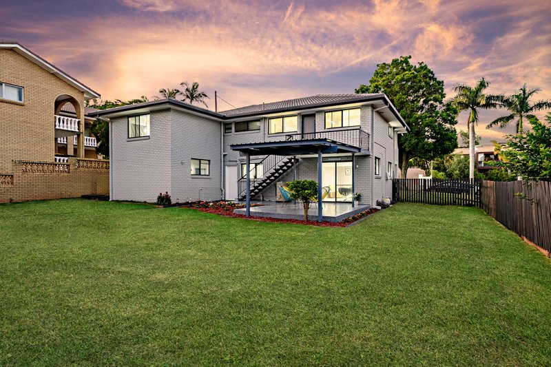 Photo - 10 Claret Street, Carseldine QLD 4034 - Image 19