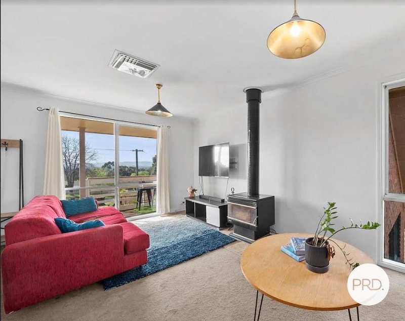 Photo - 10 Clarey Avenue, Seymour VIC 3660 - Image 3