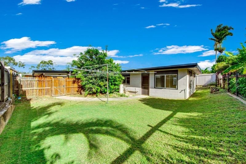 Photo - 10 Clark Street, Clinton QLD 4680 - Image 14