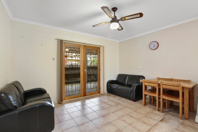 Photo - 10 Clover Street, Lara VIC 3212 - Image 3