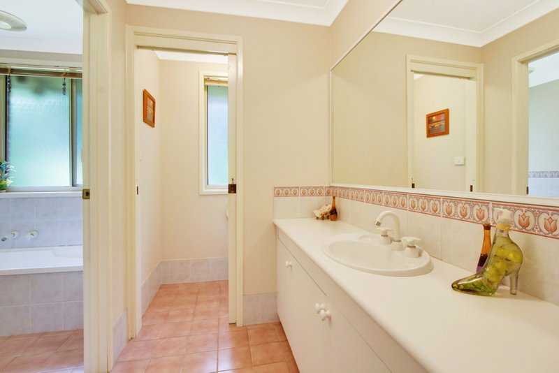 Photo - 10 Coach House Road, Kurrajong Heights NSW 2758 - Image 9