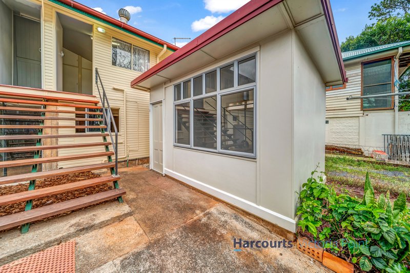 Photo - 10 Colburn Avenue, Victoria Point QLD 4165 - Image 12
