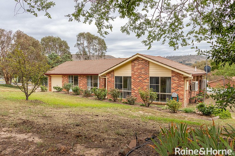 10 Colin Street, Perthville NSW 2795