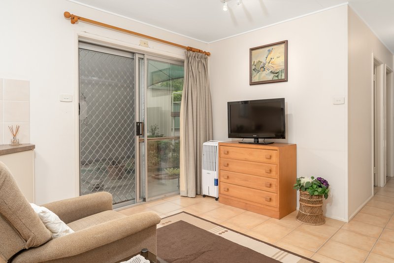 Photo - 10 Collene Grove, Springwood QLD 4127 - Image 3