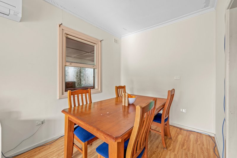 Photo - 10 Collins Street, Elizabeth Downs SA 5113 - Image 6