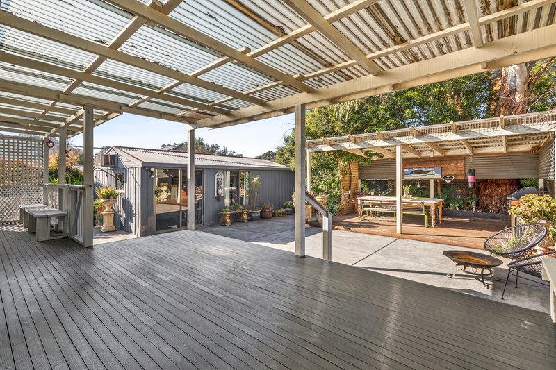 Photo - 10 Columbia Street, Oakleigh South VIC 3167 - Image 9