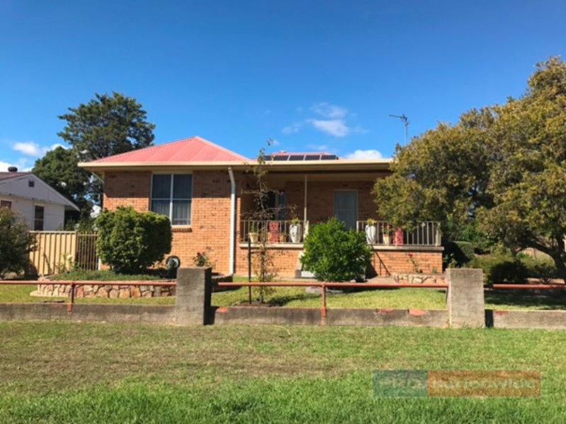 Photo - 10 Colwell Street, Tumut NSW 2720 - Image