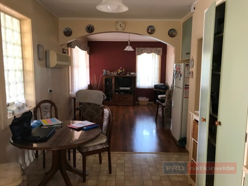 Photo - 10 Colwell Street, Tumut NSW 2720 - Image 16