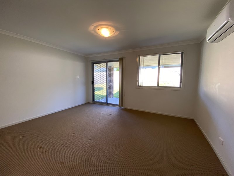 Photo - 10 Como Avenue, Burrill Lake NSW 2539 - Image 6