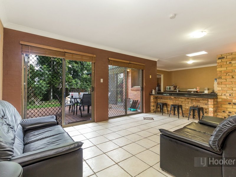 Photo - 10 Conifer Street, Daisy Hill QLD 4127 - Image 4