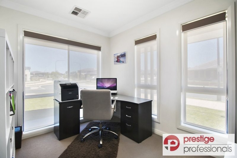 Photo - 10 Conlon Avenue, Moorebank NSW 2170 - Image 7