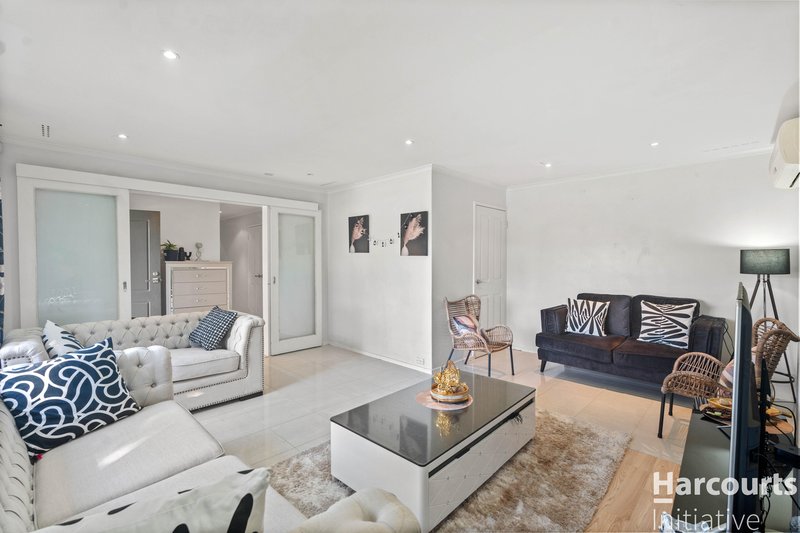 Photo - 10 Connell Way, Girrawheen WA 6064 - Image 5