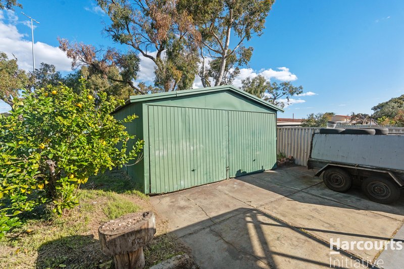 Photo - 10 Connell Way, Girrawheen WA 6064 - Image 20