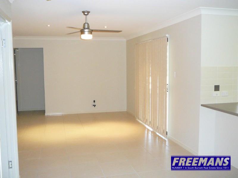 Photo - 10 Conroy Street, Nanango QLD 4615 - Image 2