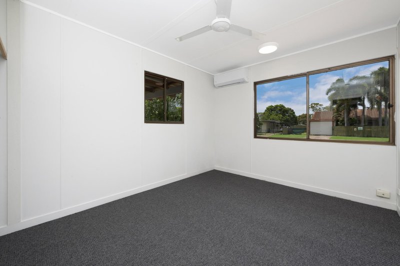 Photo - 10 Constance Drive, Kelso QLD 4815 - Image 6