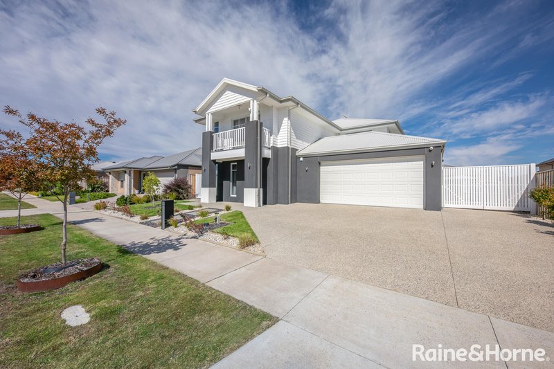 Photo - 10 Constance Way, New Gisborne VIC 3438 - Image 3
