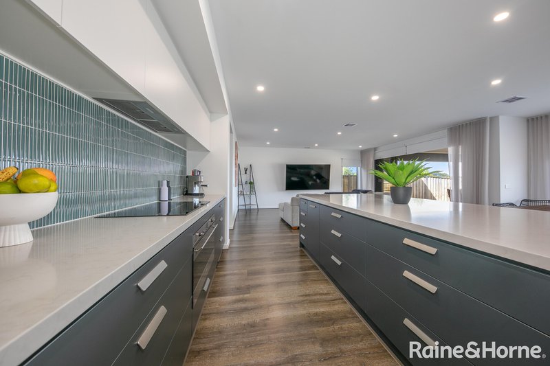 Photo - 10 Constance Way, New Gisborne VIC 3438 - Image 6