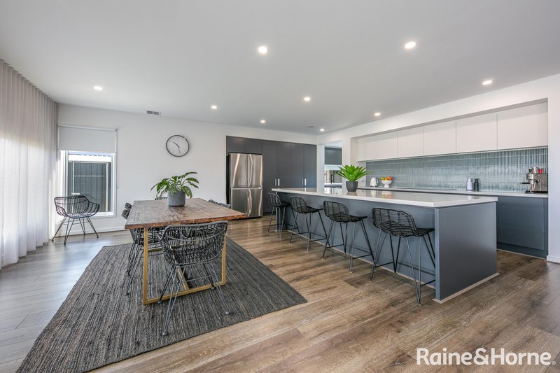 Photo - 10 Constance Way, New Gisborne VIC 3438 - Image 8