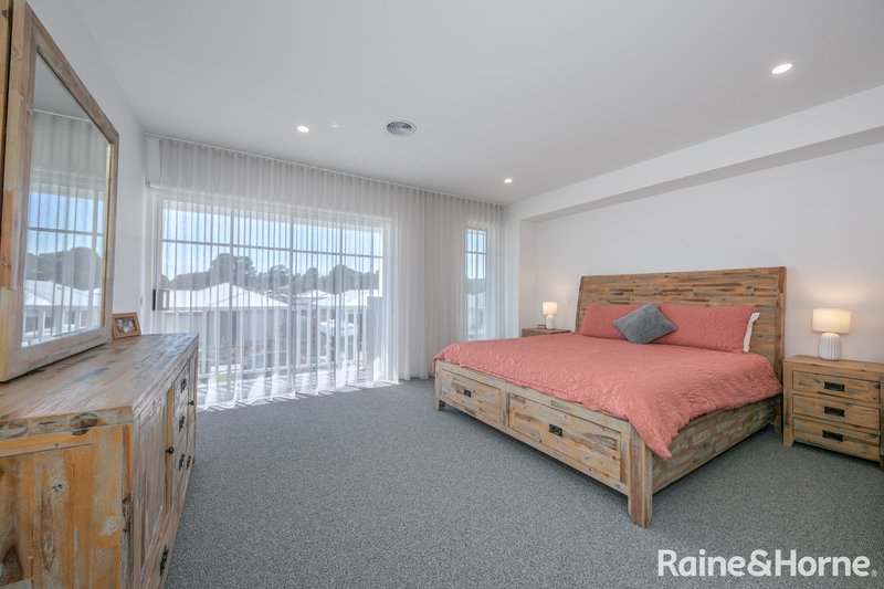 Photo - 10 Constance Way, New Gisborne VIC 3438 - Image 13