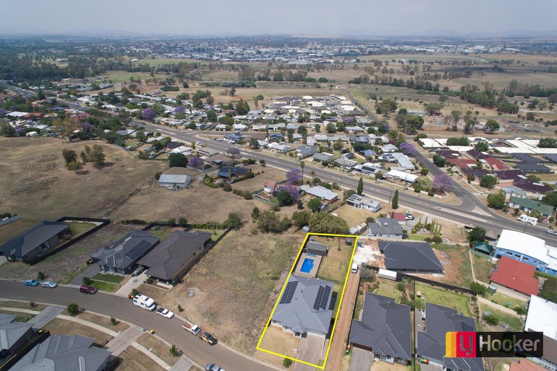 Photo - 10 Conway Close, North Tamworth NSW 2340 - Image 21