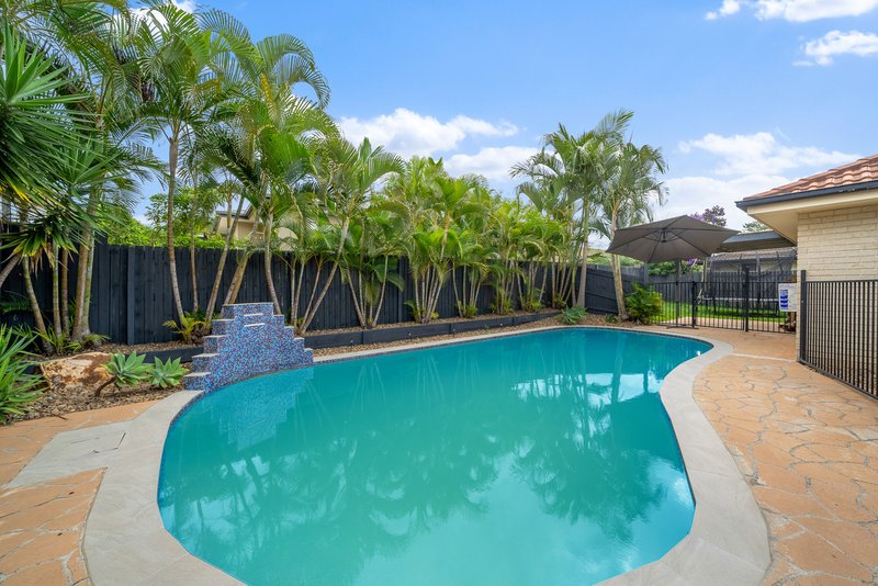 Photo - 10 Cooper Court, Murrumba Downs QLD 4503 - Image 7