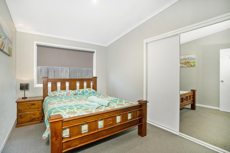 Photo - 10 Coora Cres , Currimundi QLD 4551 - Image 6