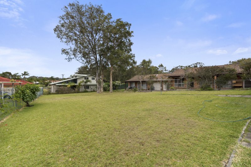 Photo - 10 Corambara Cres , Toormina NSW 2452 - Image 15