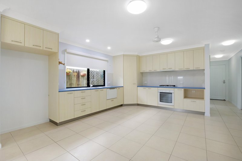 Photo - 10 Cordia Street, Rural View QLD 4740 - Image 4