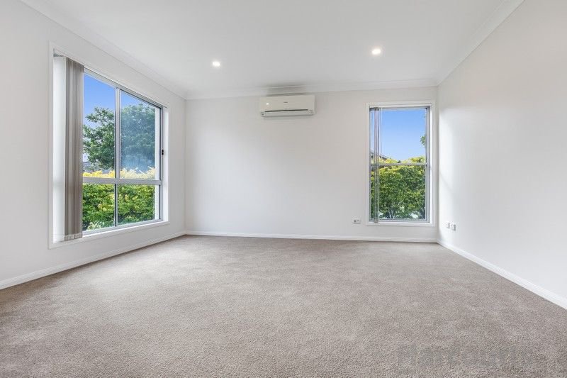 Photo - 10 Cordyline Street, North Lakes QLD 4509 - Image 7