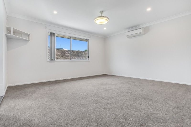 Photo - 10 Cordyline Street, North Lakes QLD 4509 - Image 10