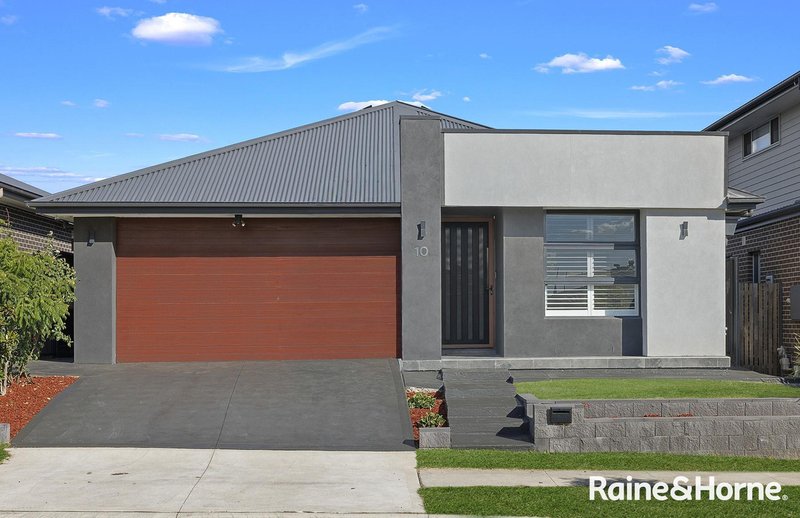 Photo - 10 Corella Avenue, Oran Park NSW 2570 - Image 1