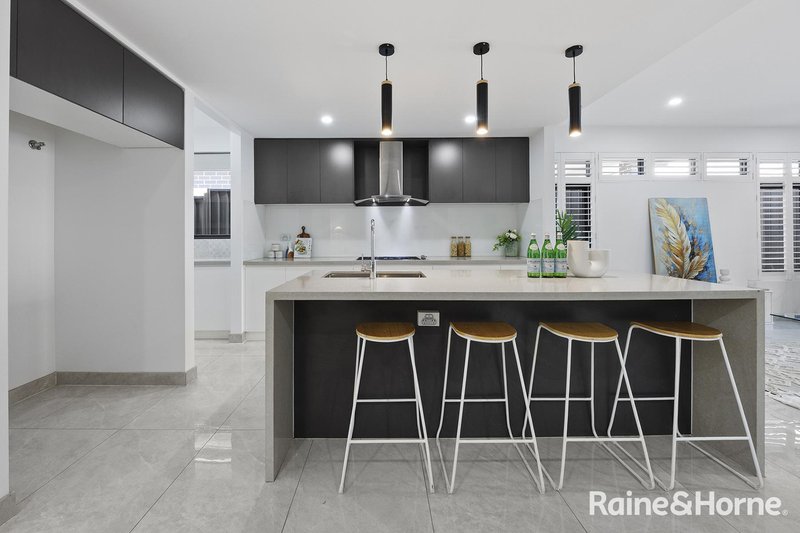 Photo - 10 Corella Avenue, Oran Park NSW 2570 - Image 11