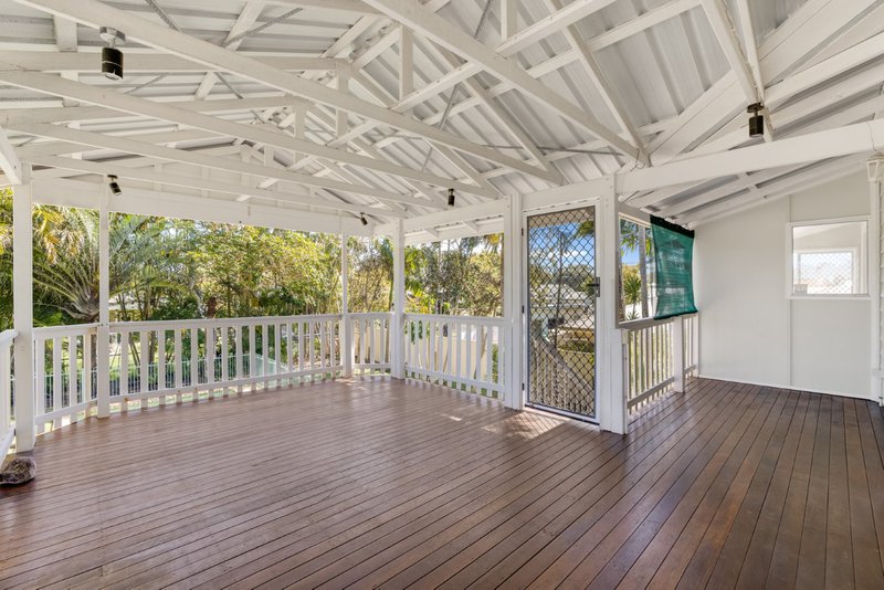 Photo - 10 Coronation Avenue, Golden Beach QLD 4551 - Image 4