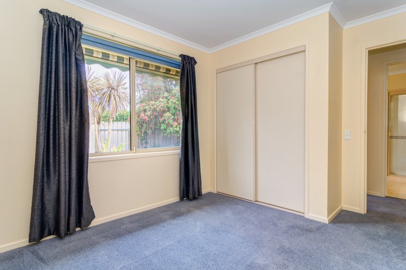 Photo - 10 Corsair Street, Flagstaff Hill SA 5159 - Image 12