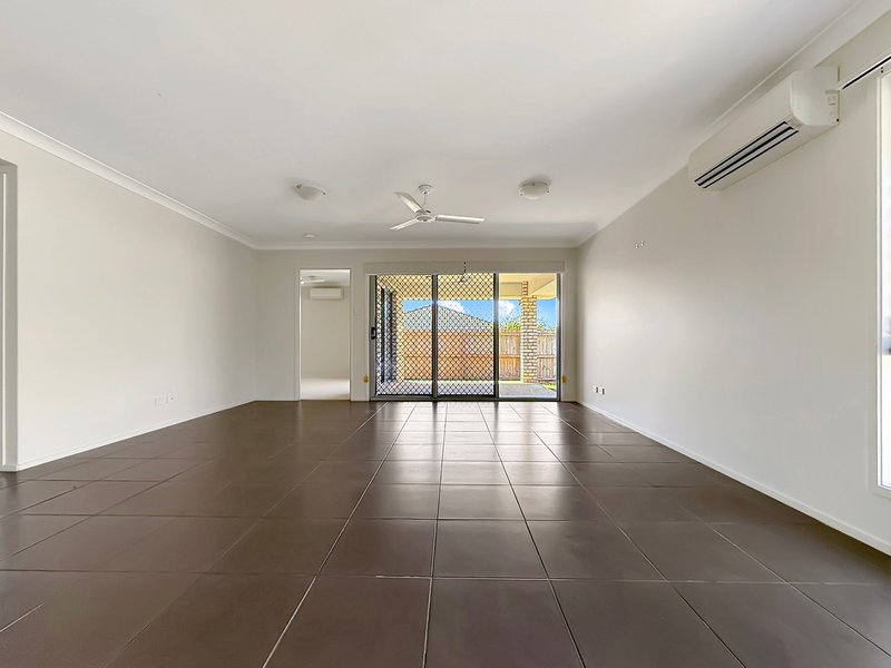 Photo - 10 Corymbia Close, Narangba QLD 4504 - Image 6