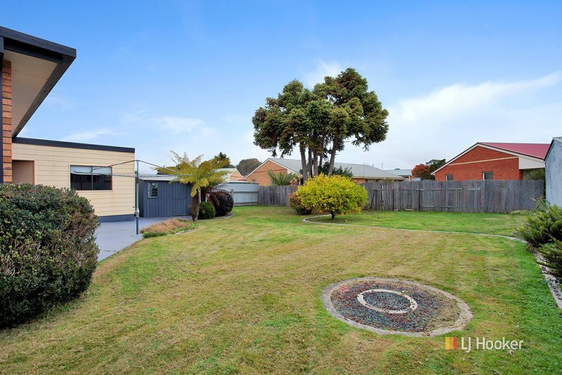 Photo - 10 Cotton Street, Wynyard TAS 7325 - Image 8