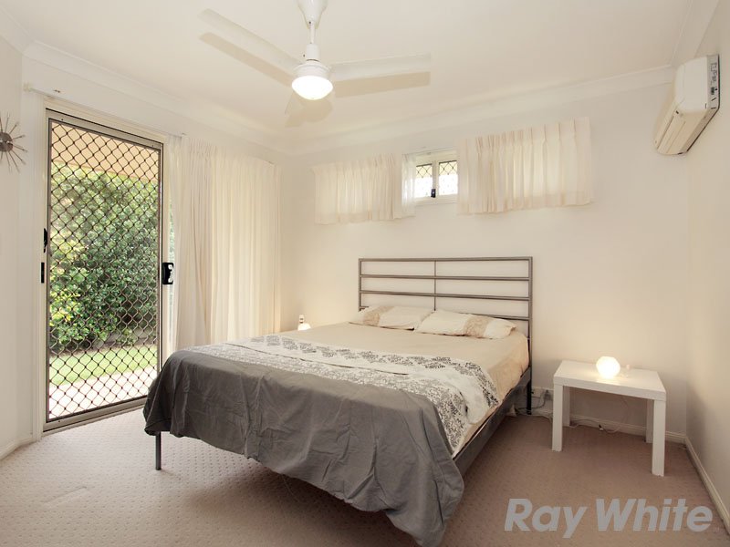 Photo - 10 Country Club Close, Carseldine QLD 4034 - Image 6