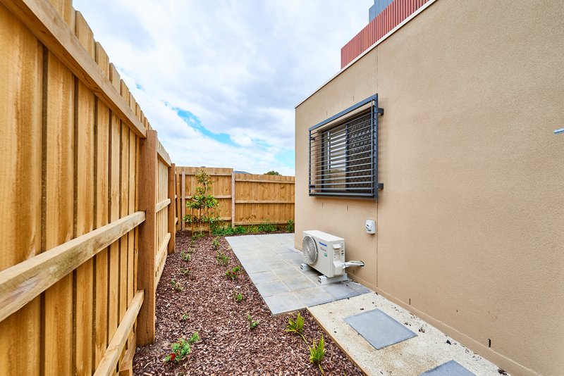 Photo - 10 Coupling Way, Glenroy VIC 3046 - Image 15