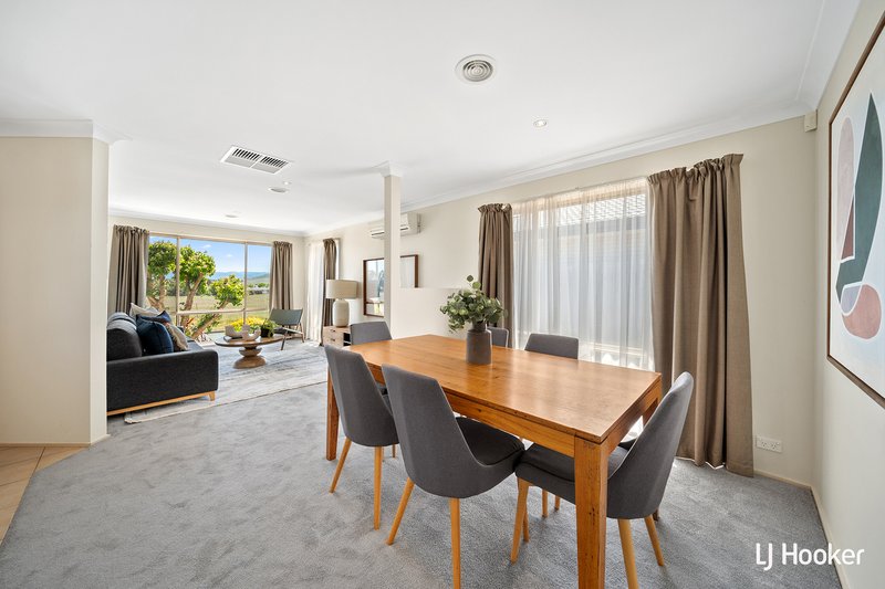 Photo - 10 Courtneidge Street, Dunlop ACT 2615 - Image 4