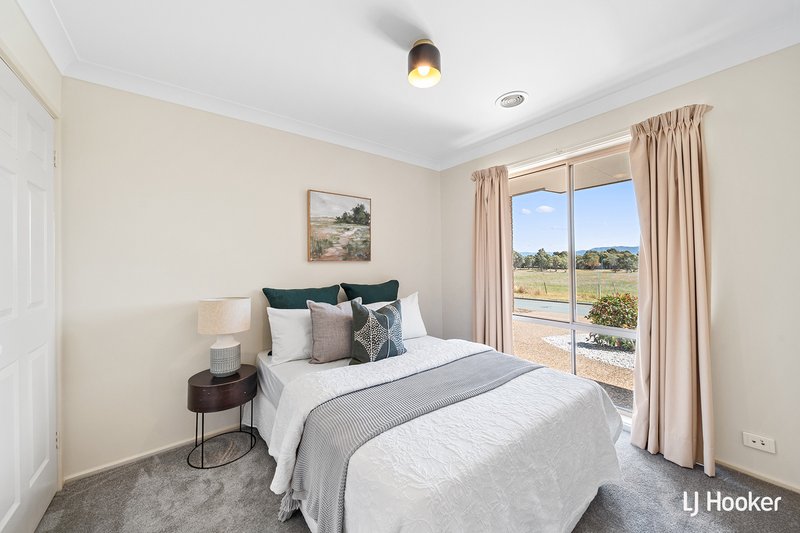 Photo - 10 Courtneidge Street, Dunlop ACT 2615 - Image 17